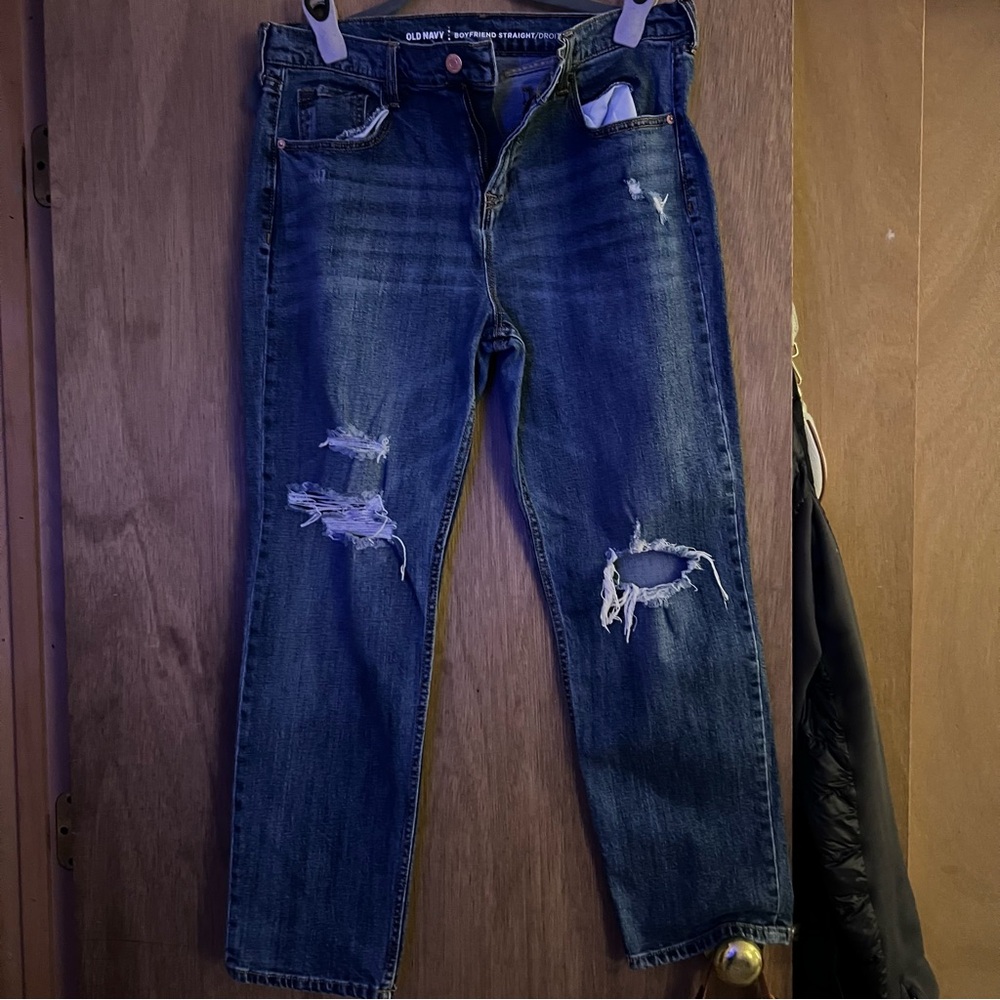 Size 12 regular very cute ripped jeans straight jeans